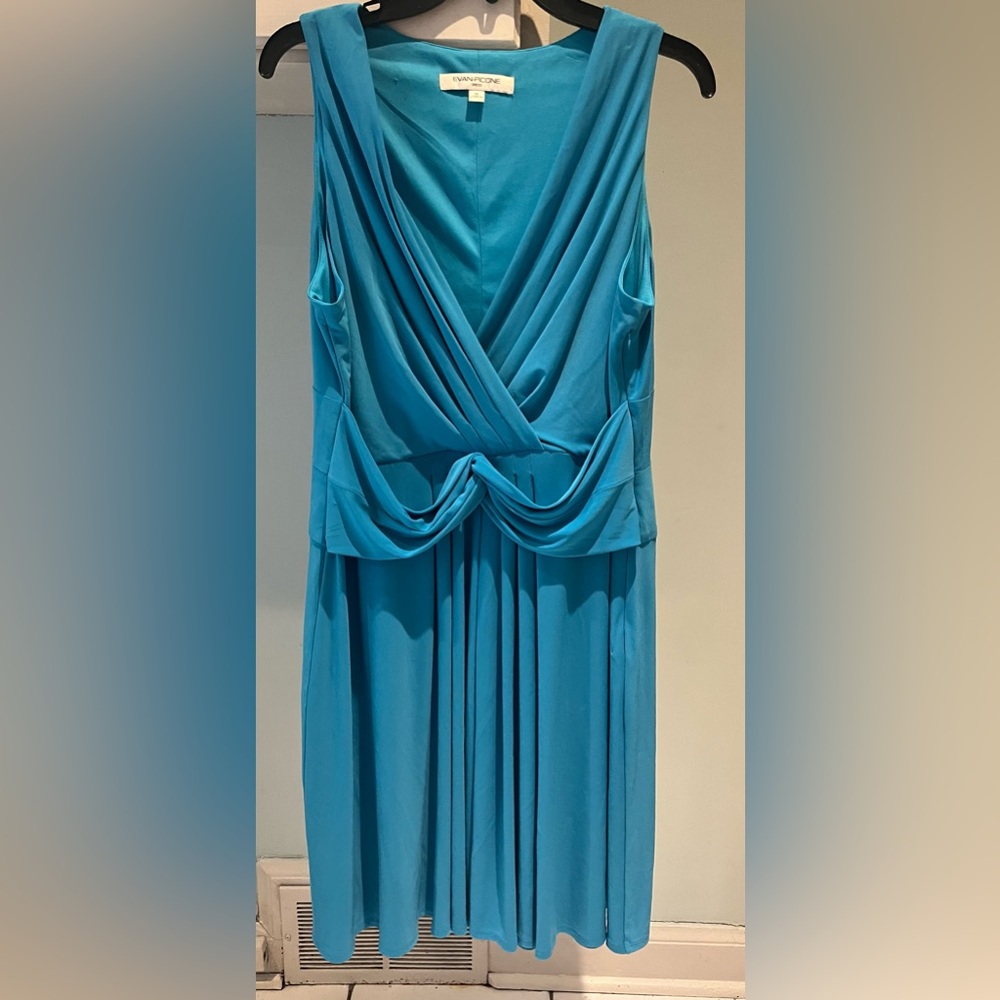Evan Picone Elegant Blue Sleeveless Dress